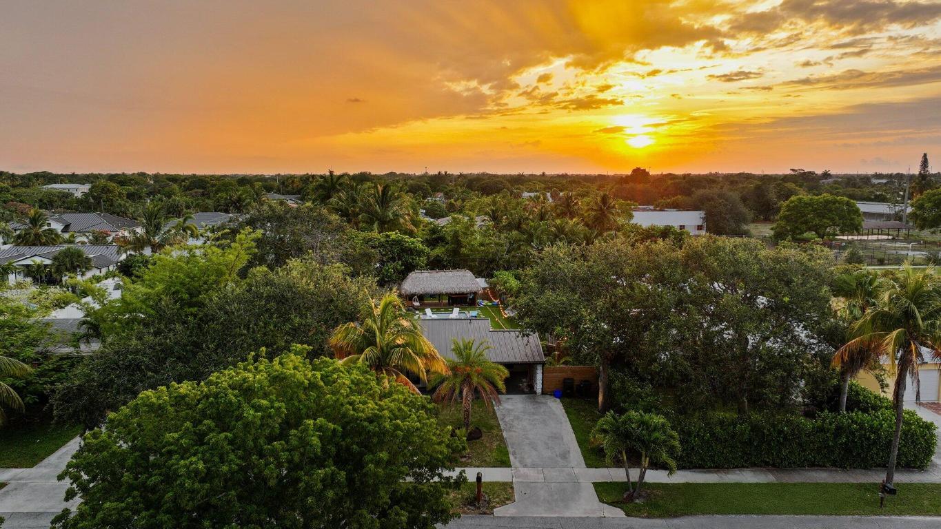 1646 NE 3rd Delray Beach, FL 33444