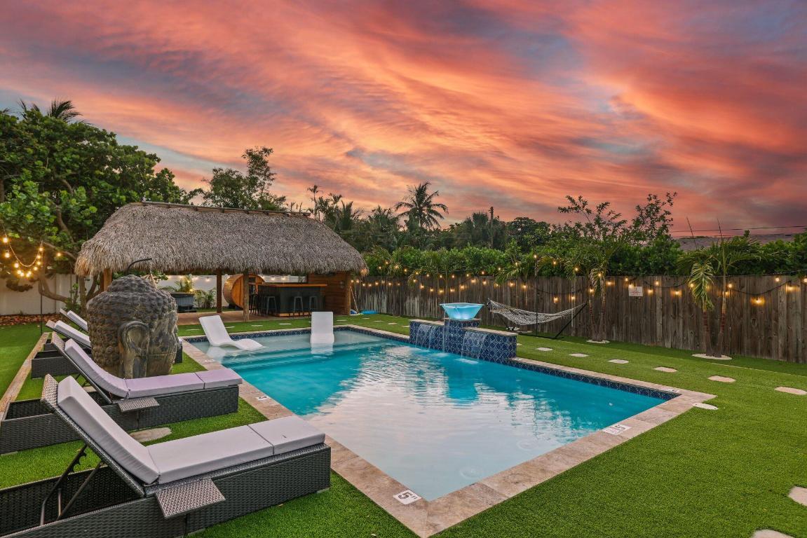 1646 NE 3rd Delray Beach, FL 33444