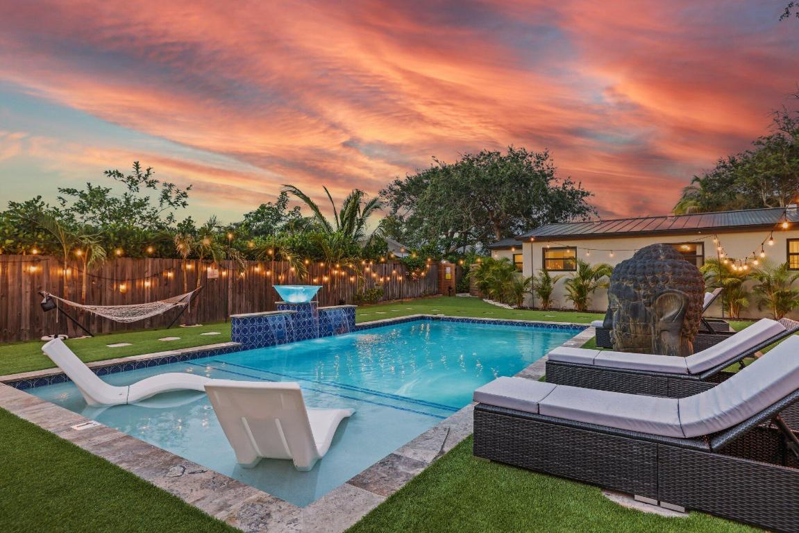 1646 NE 3rd Delray Beach, FL 33444