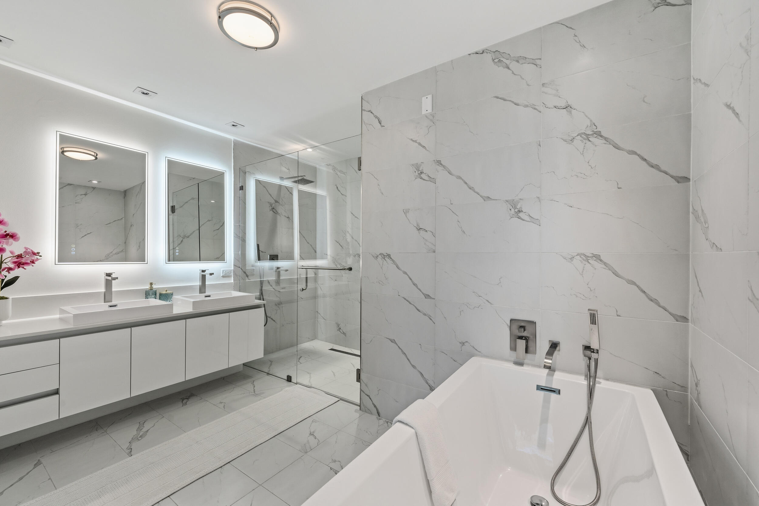 3100 N Ocean #1804 P Singer Island, FL 33404