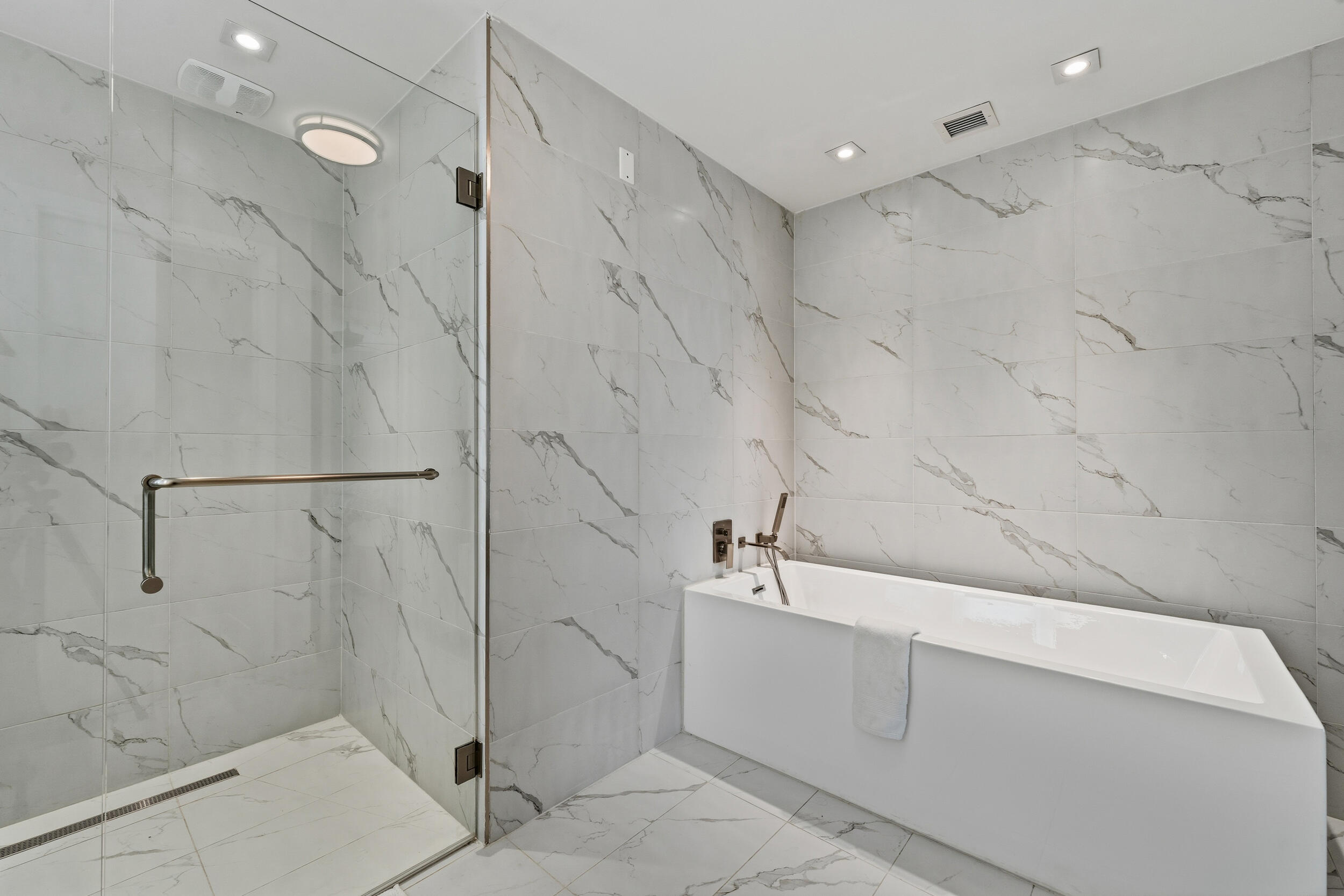 3100 N Ocean #1804 P Singer Island, FL 33404