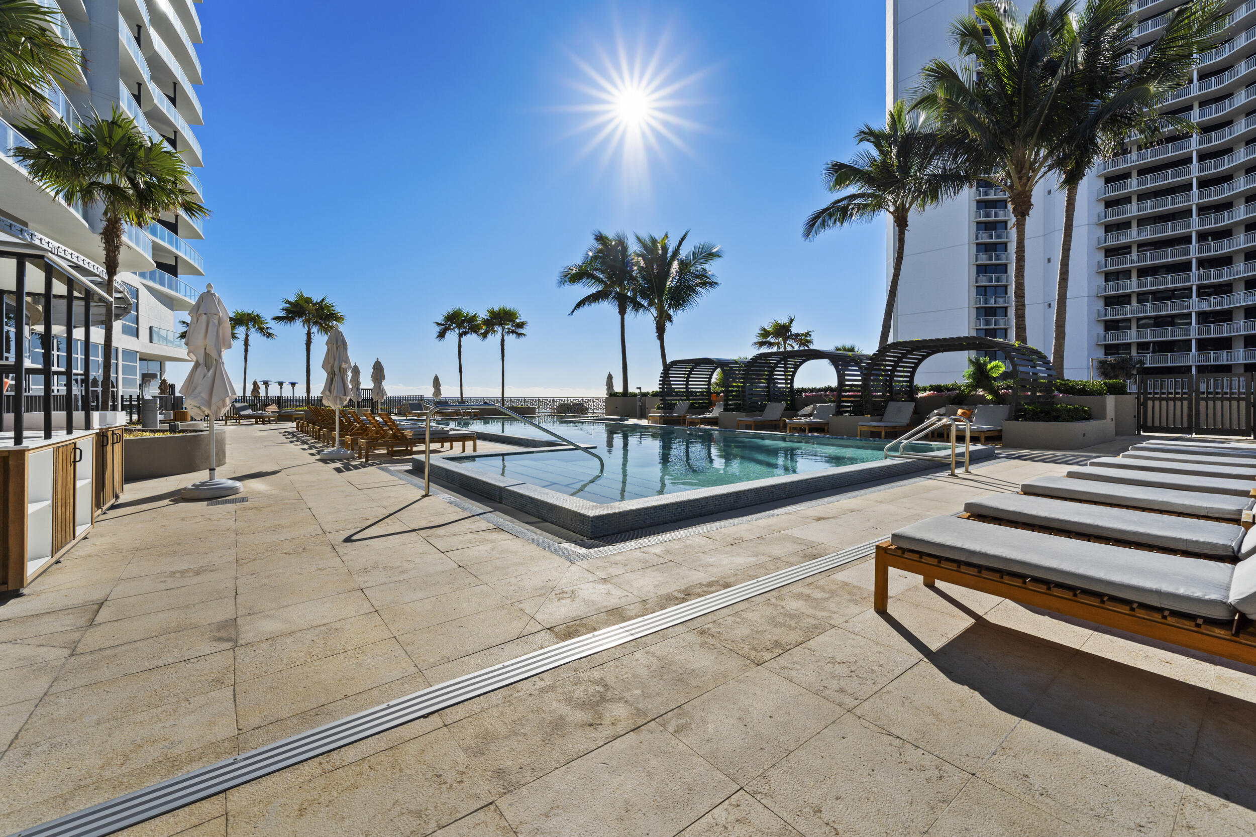3100 N Ocean #1804 P Singer Island, FL 33404