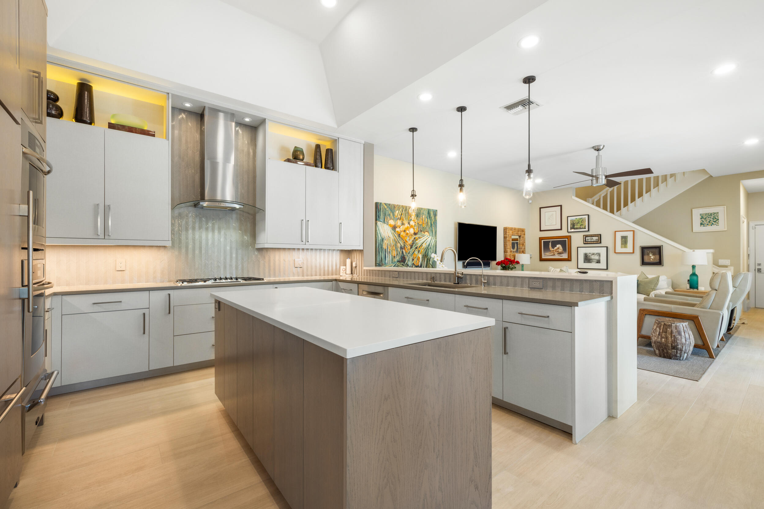 176 Golf Vlg Jupiter, FL 33458