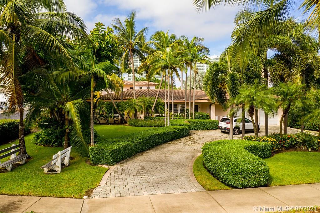 200 Golden Beach Dr