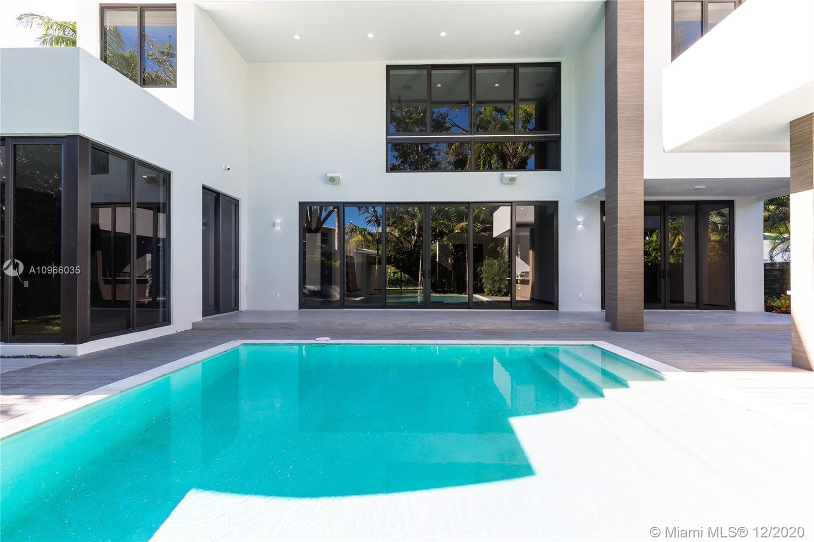 2721 SW 17th Ave Miami, FL 33133