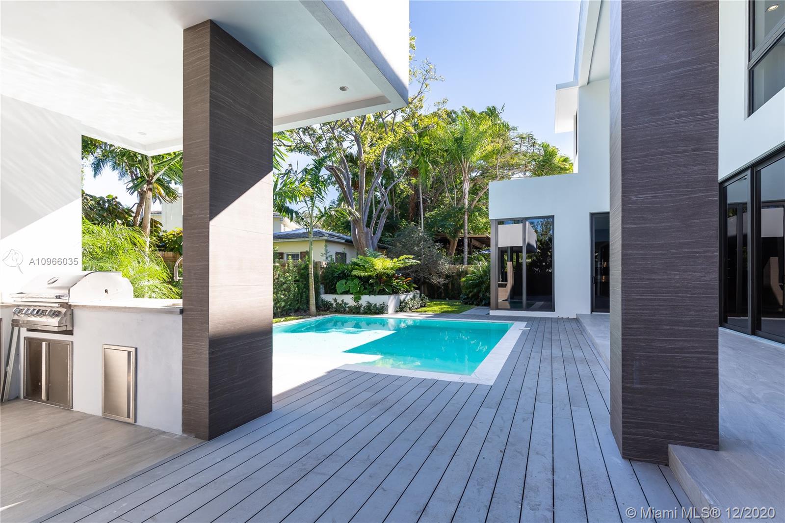 2721 SW 17th Ave Miami, FL 33133