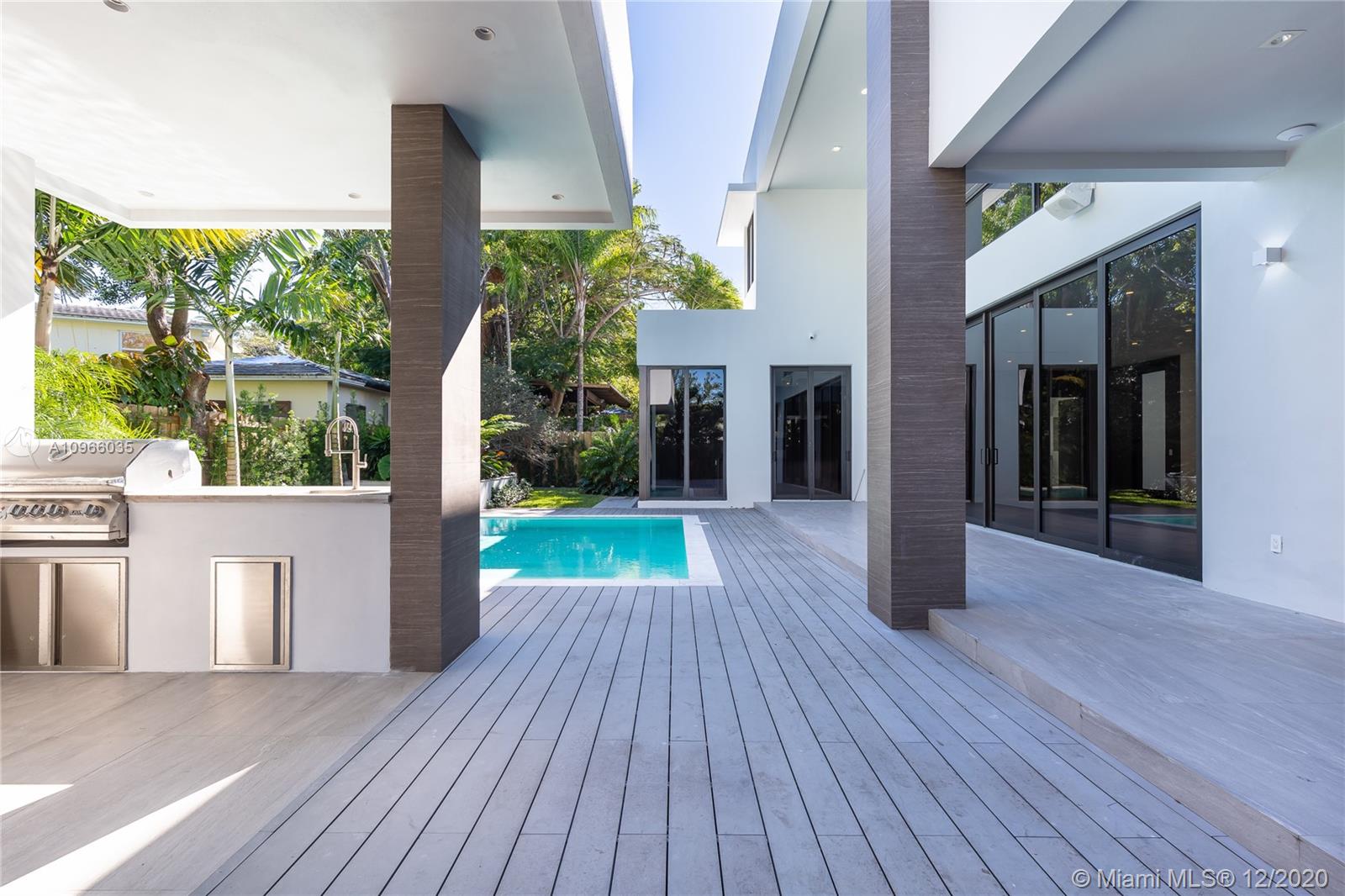 2721 SW 17th Ave Miami, FL 33133