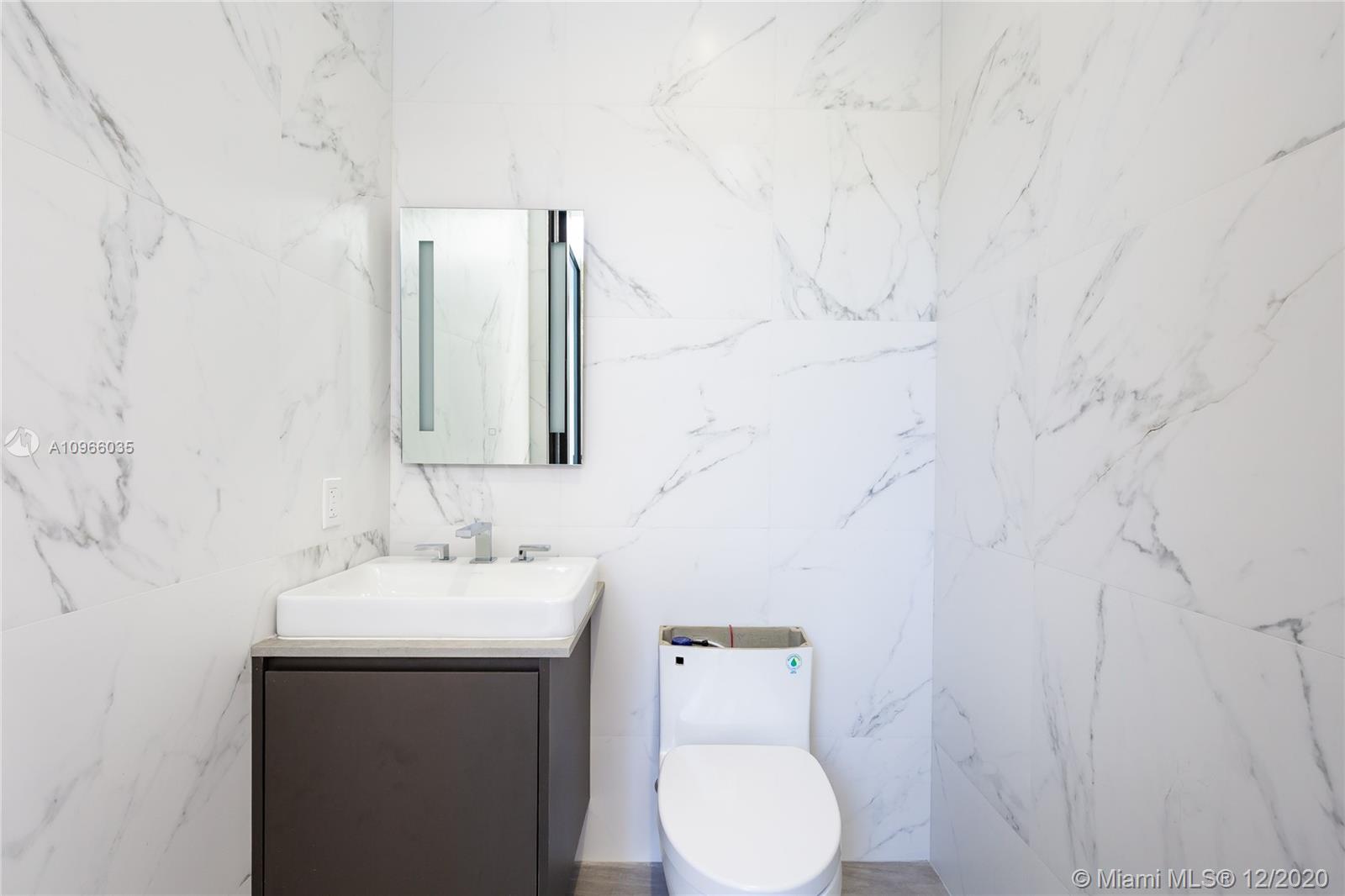 2721 SW 17th Ave Miami, FL 33133