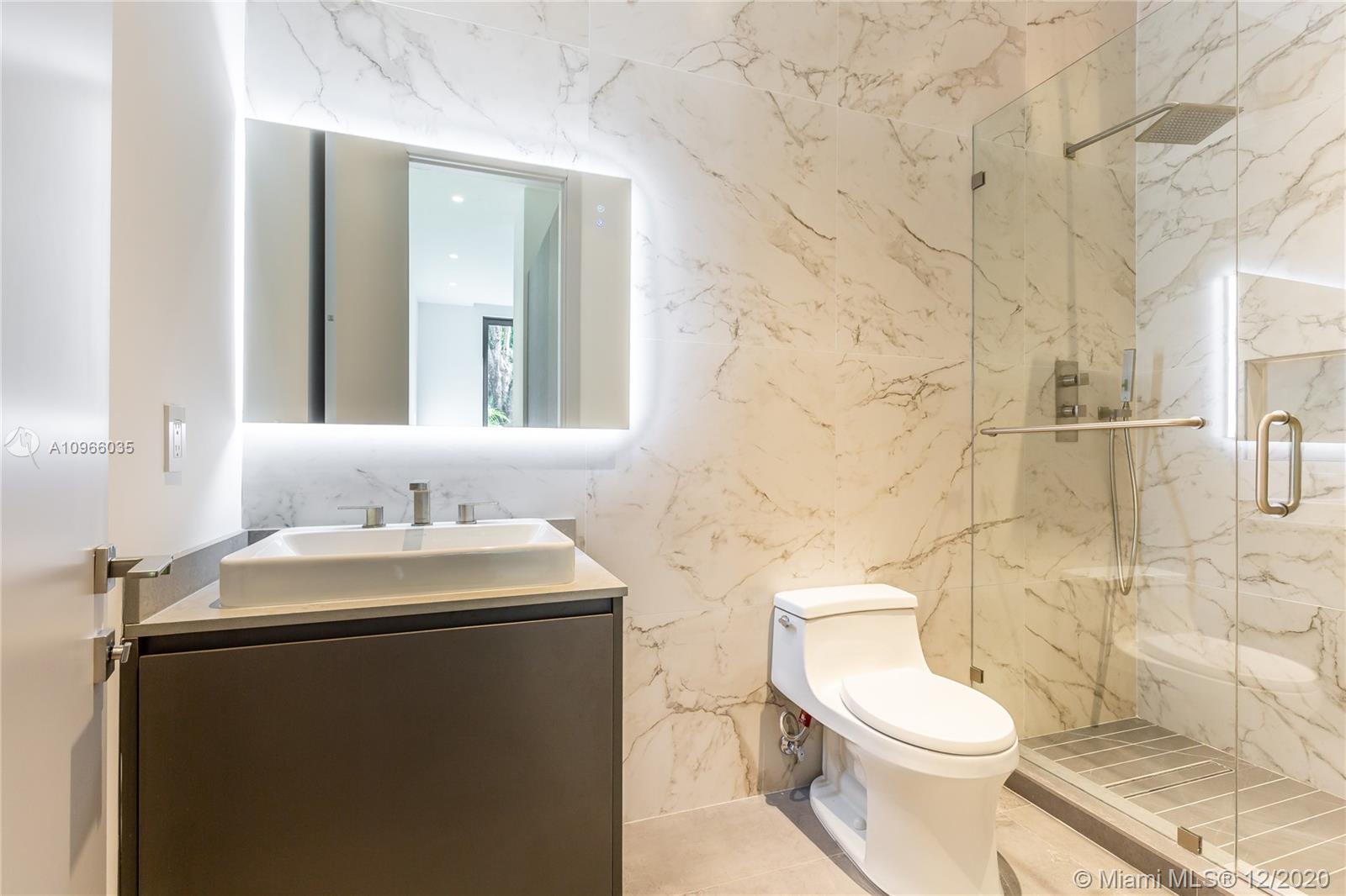 2721 SW 17th Ave Miami, FL 33133