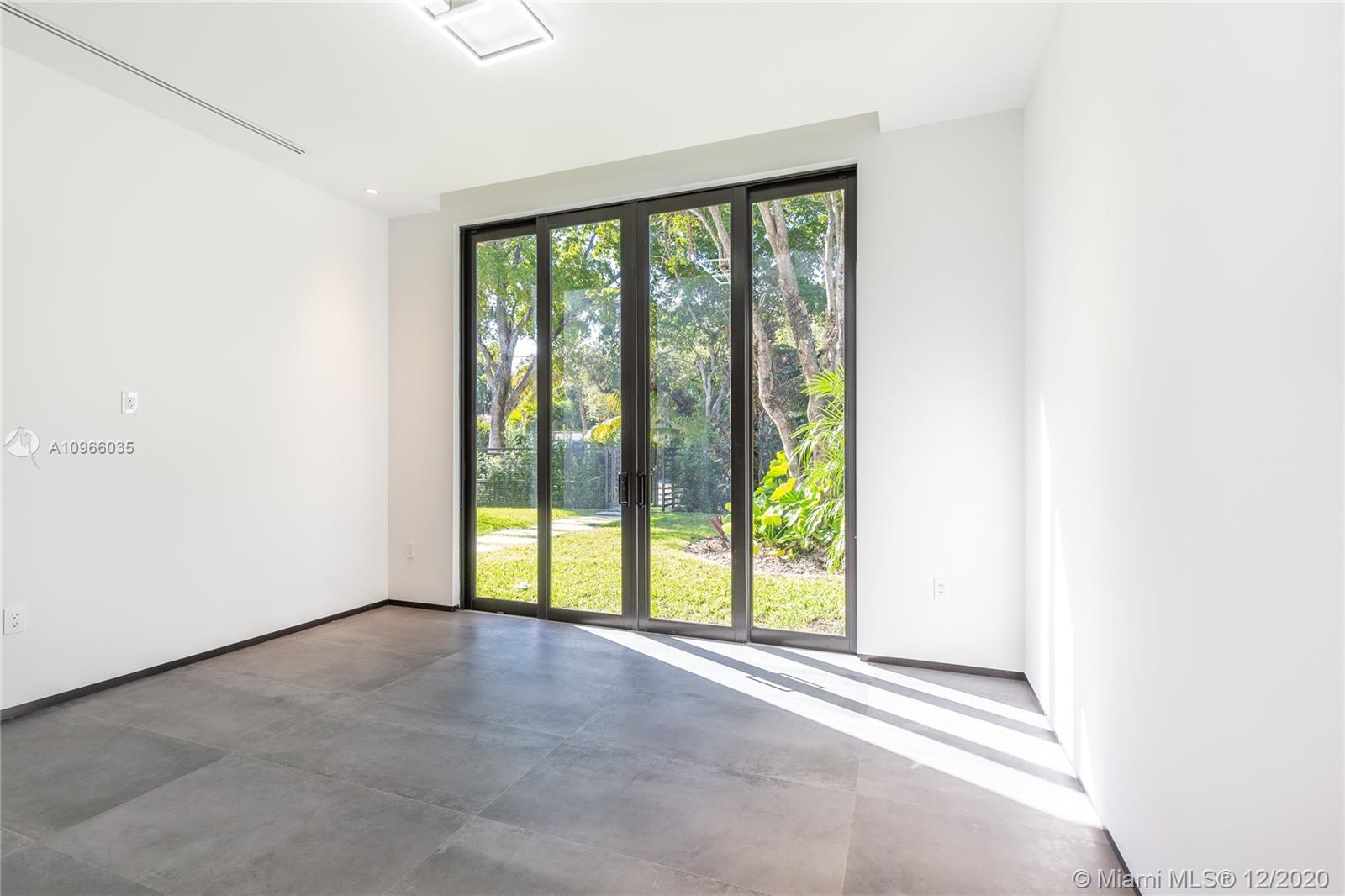 2721 SW 17th Ave Miami, FL 33133