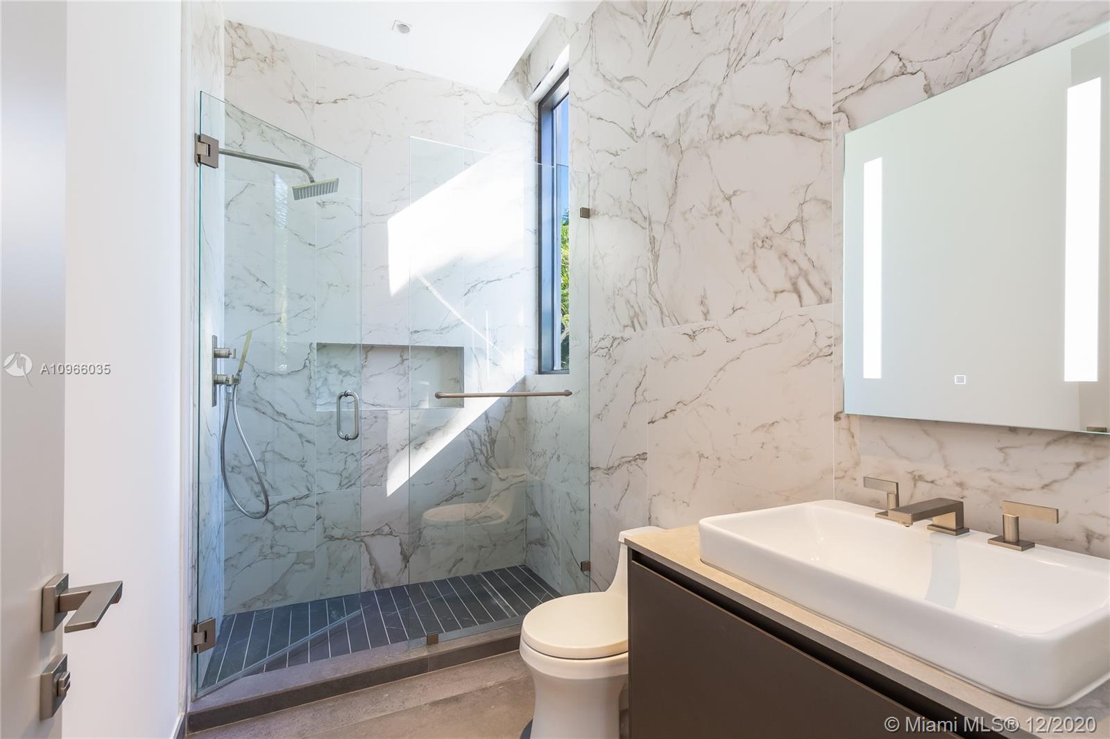 2721 SW 17th Ave Miami, FL 33133