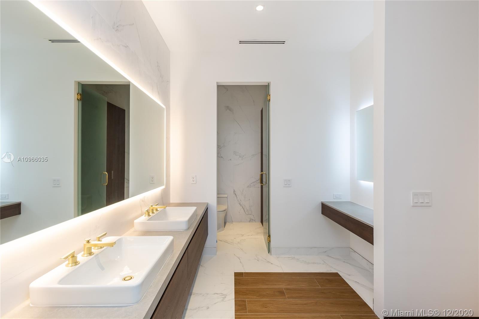 2721 SW 17th Ave Miami, FL 33133