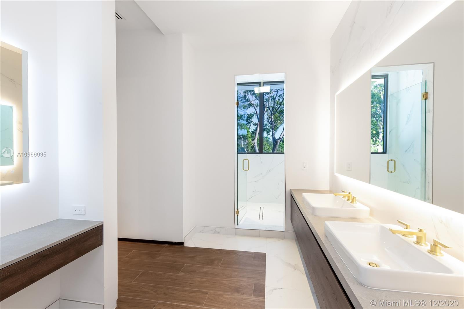 2721 SW 17th Ave Miami, FL 33133