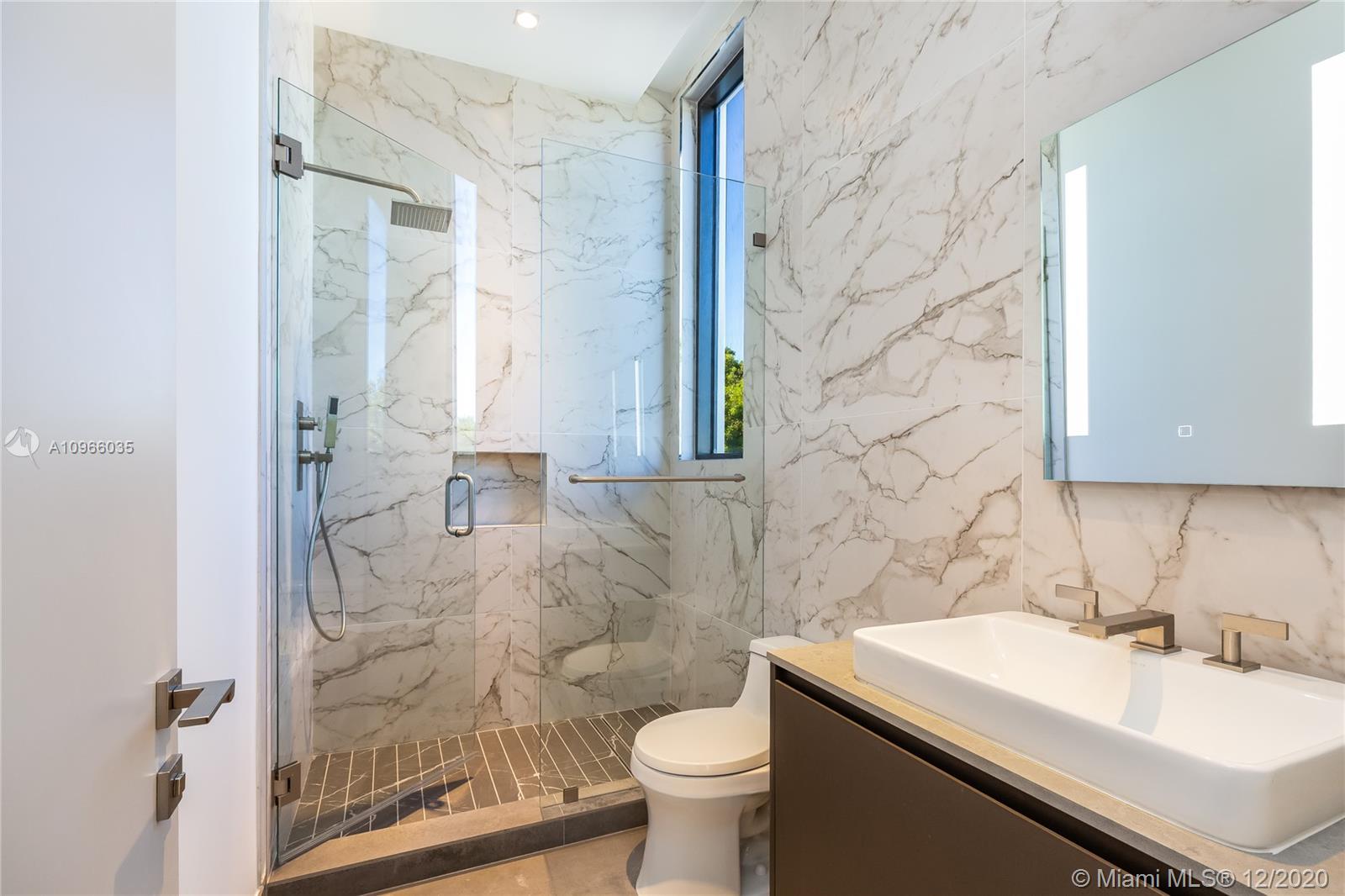 2721 SW 17th Ave Miami, FL 33133