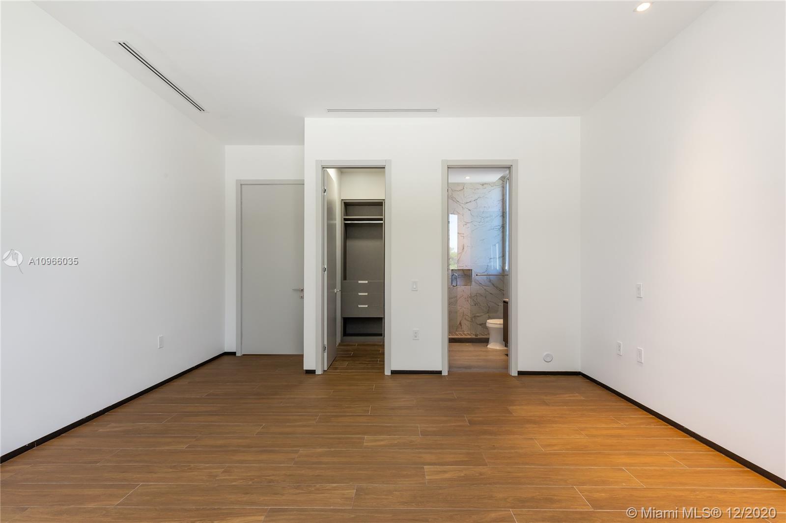 2721 SW 17th Ave Miami, FL 33133