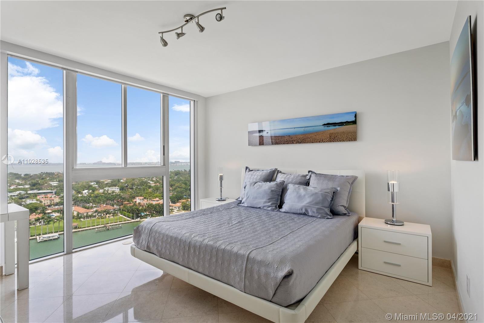 4775 Collins Ave #2205 Miami Beach, FL 33140