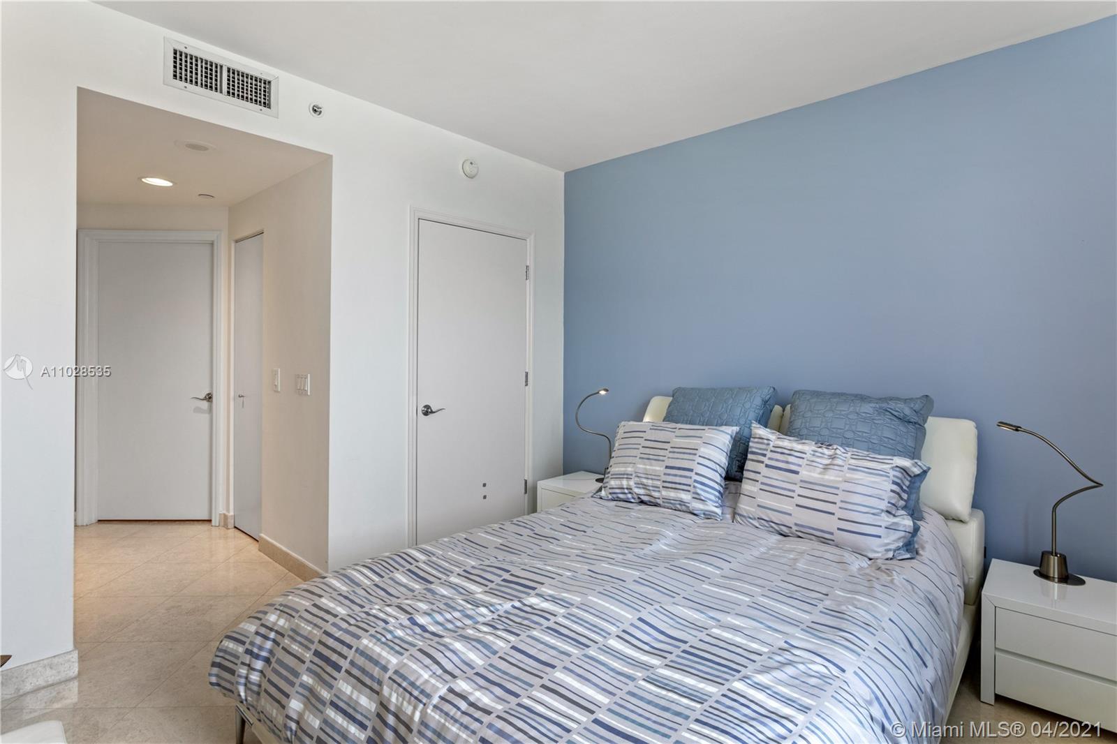 4775 Collins Ave #2205 Miami Beach, FL 33140