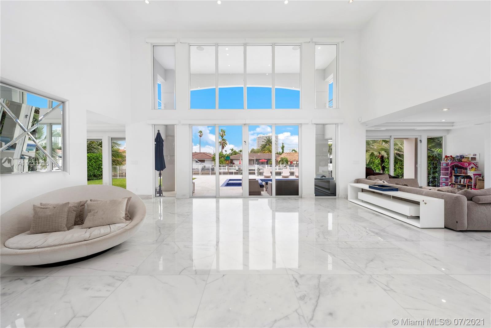 Home - South Florida's #1 Source for Luxury Homes | Miami Luxury Homes