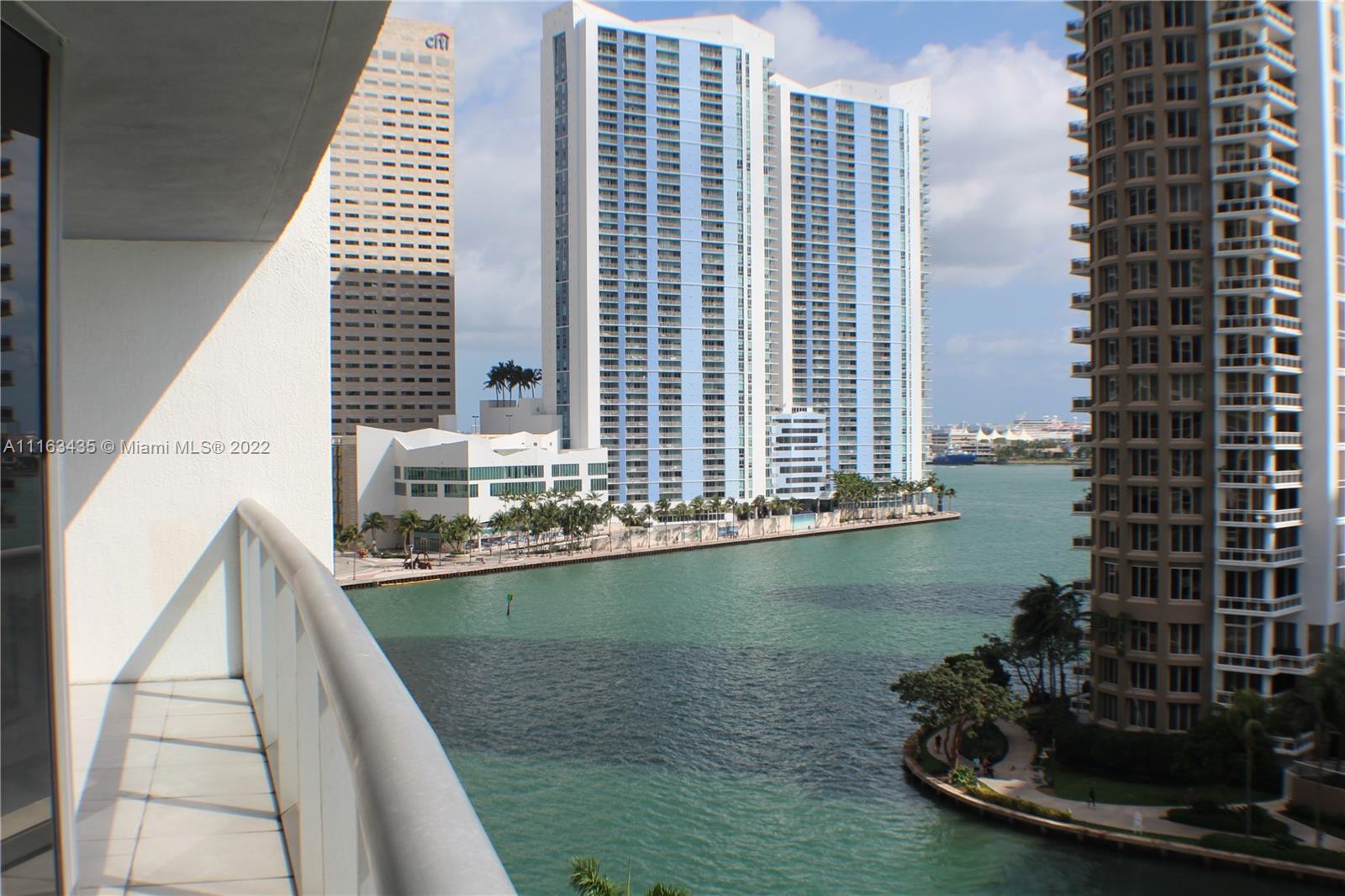 495 Brickell Ave #BAY906,Miami, FL 33131