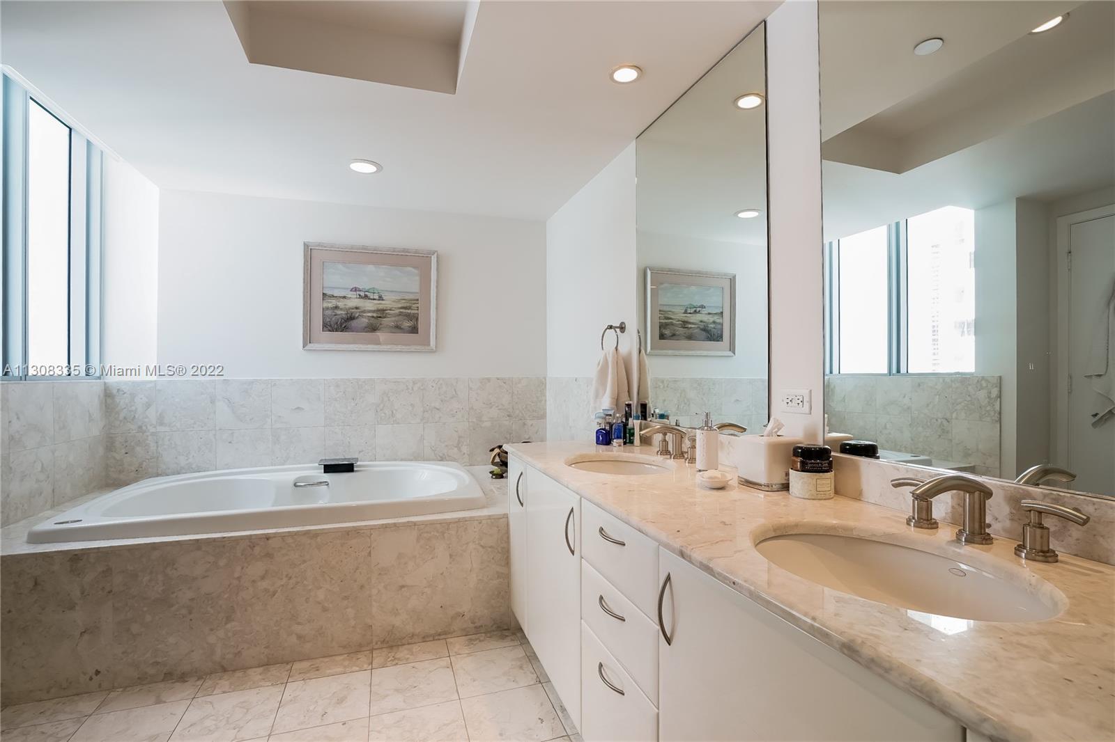 image Jade at Brickell Bay21