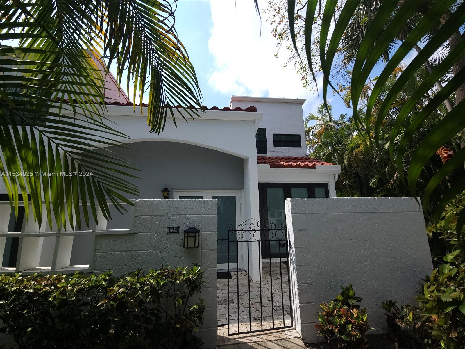 Casa de Condomínio