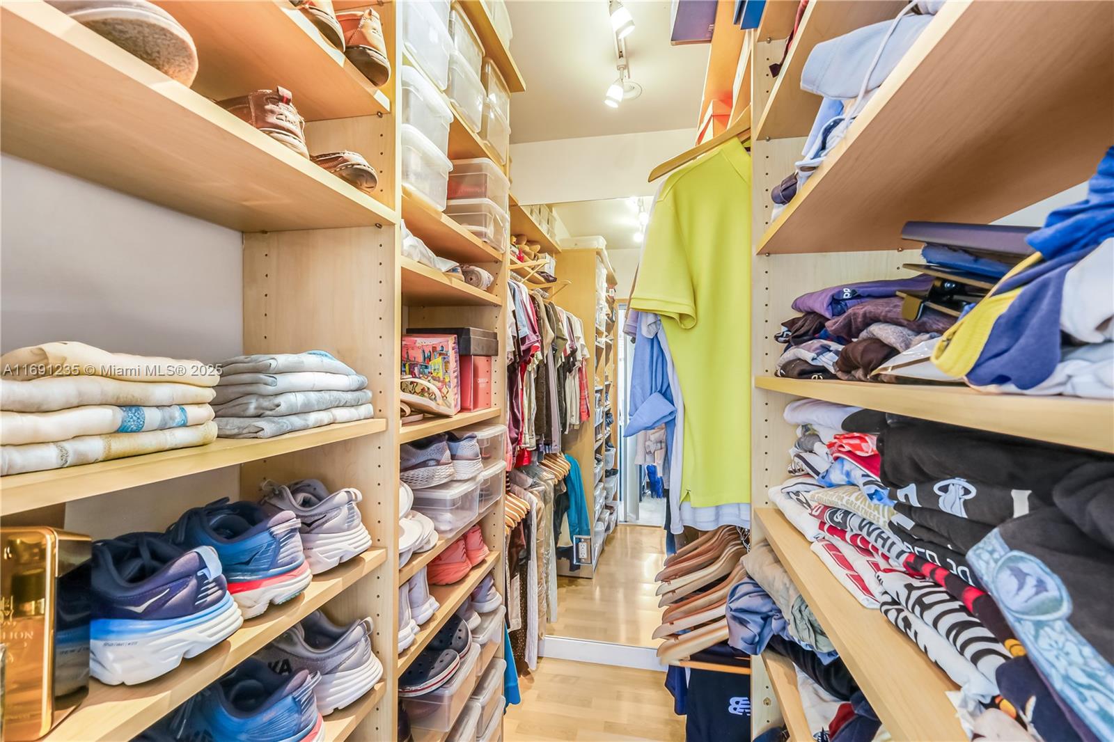 8801 Dickens Ave Surfside, FL 33154