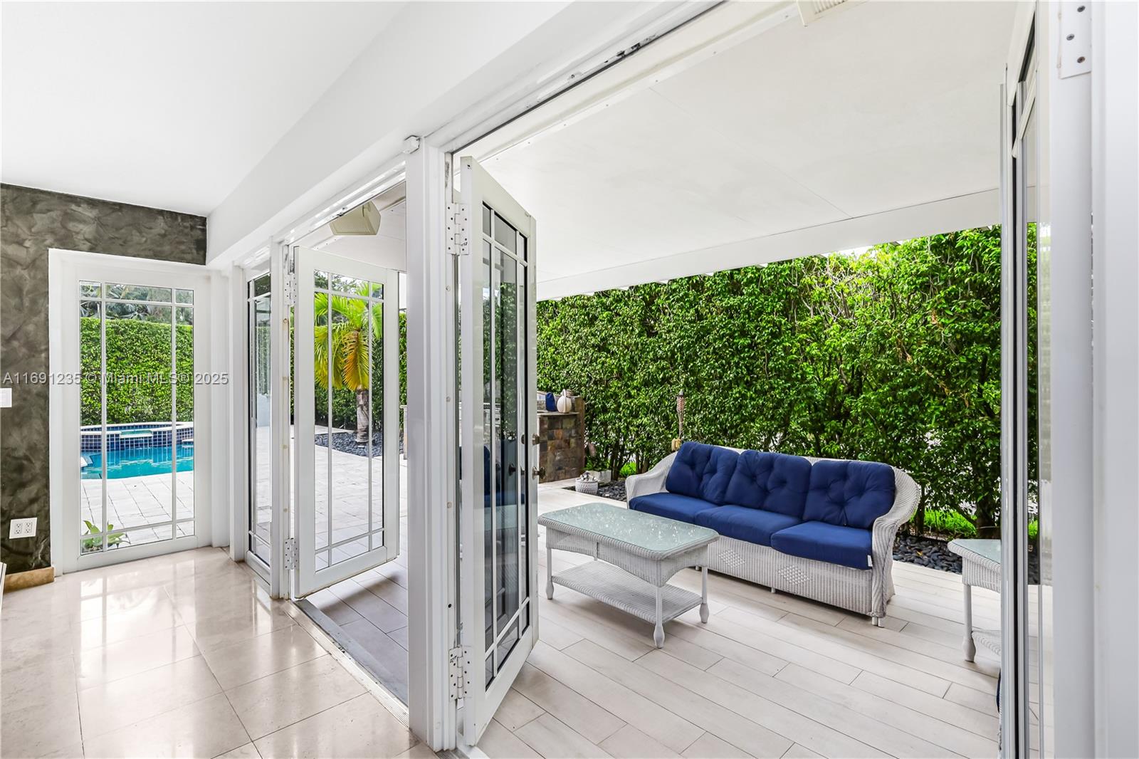 8801 Dickens Ave Surfside, FL 33154