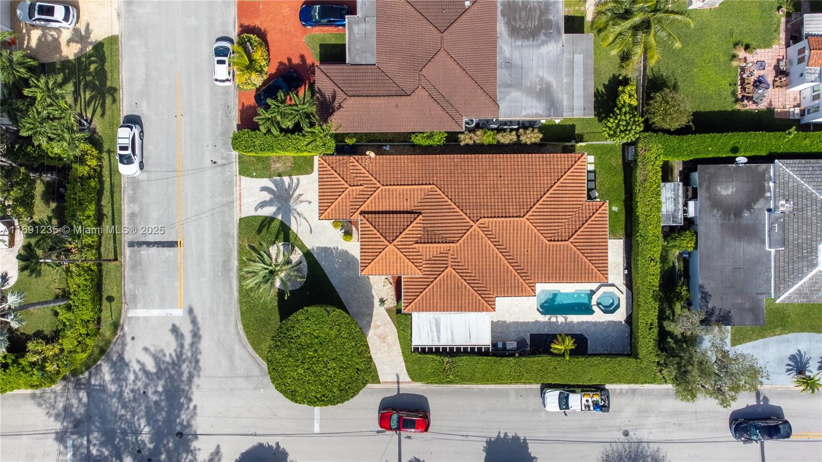 8801 Dickens Ave Surfside, FL 33154