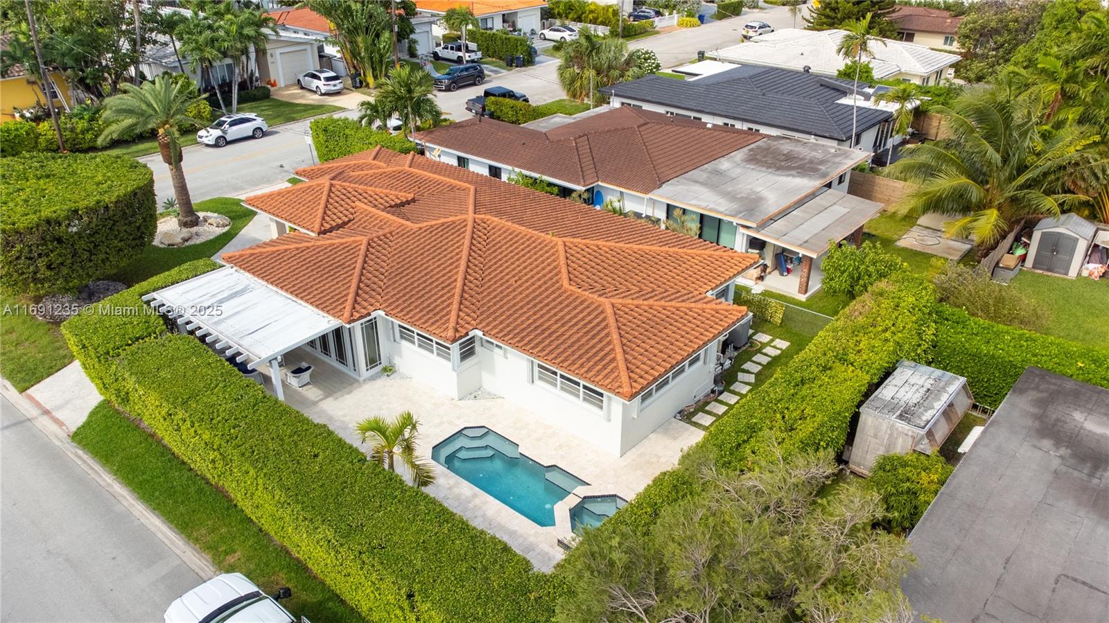 8801 Dickens Ave Surfside, FL 33154