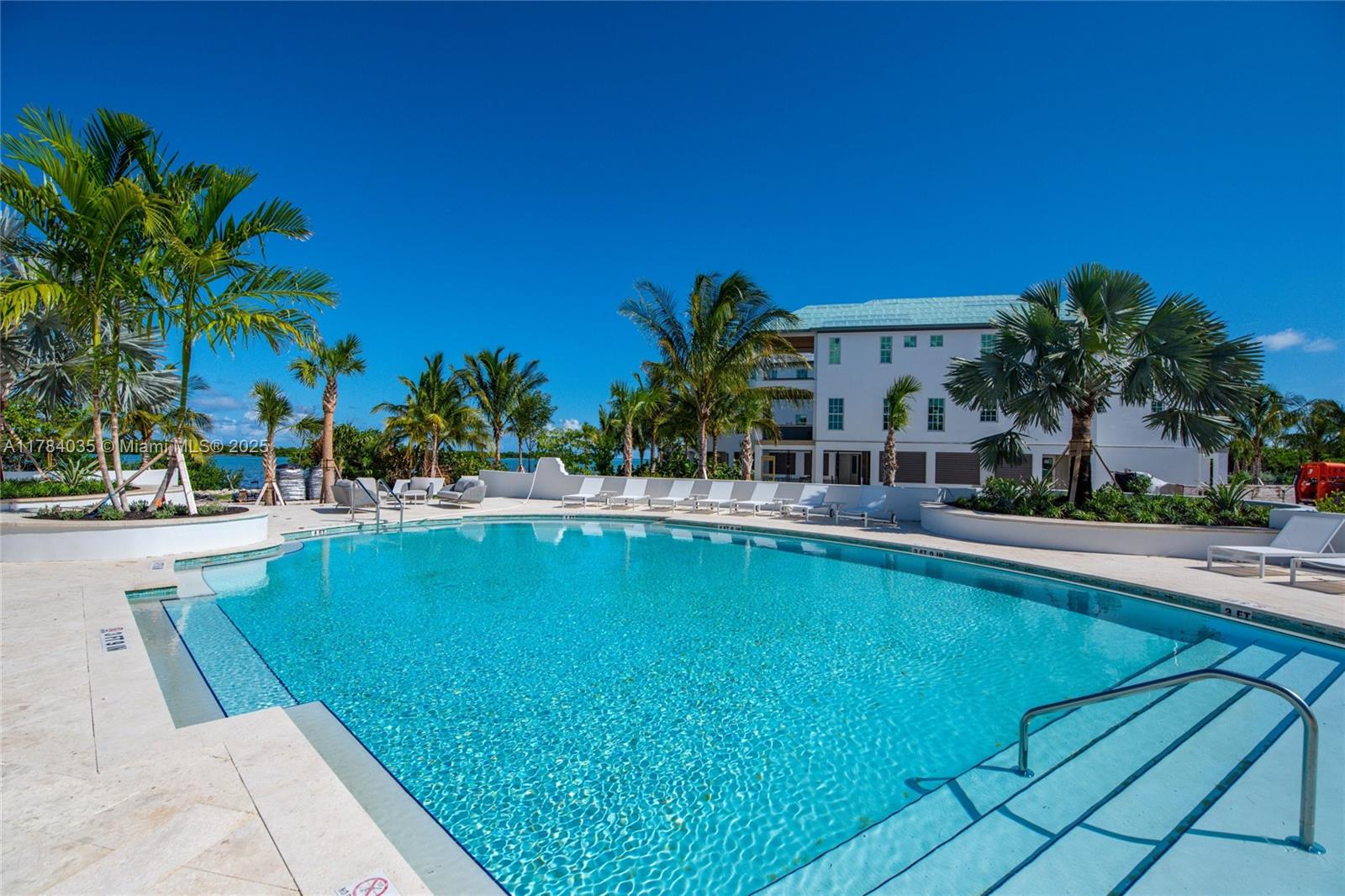 59720 Overseas Hwy #8 Marathon, FL 33050 59720 Overseas Hwy #8 Marathon, FL 33050