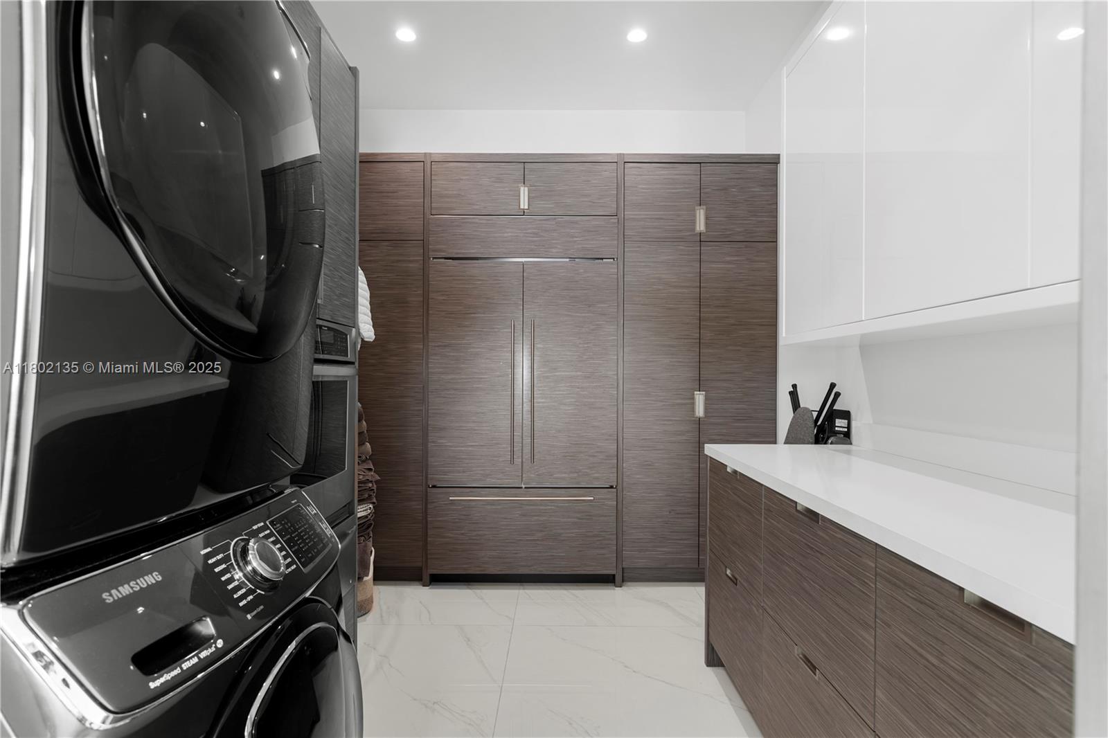 12880 N Bayshore Dr North Miami, FL 33181 12880 N Bayshore Dr North Miami, FL 33181