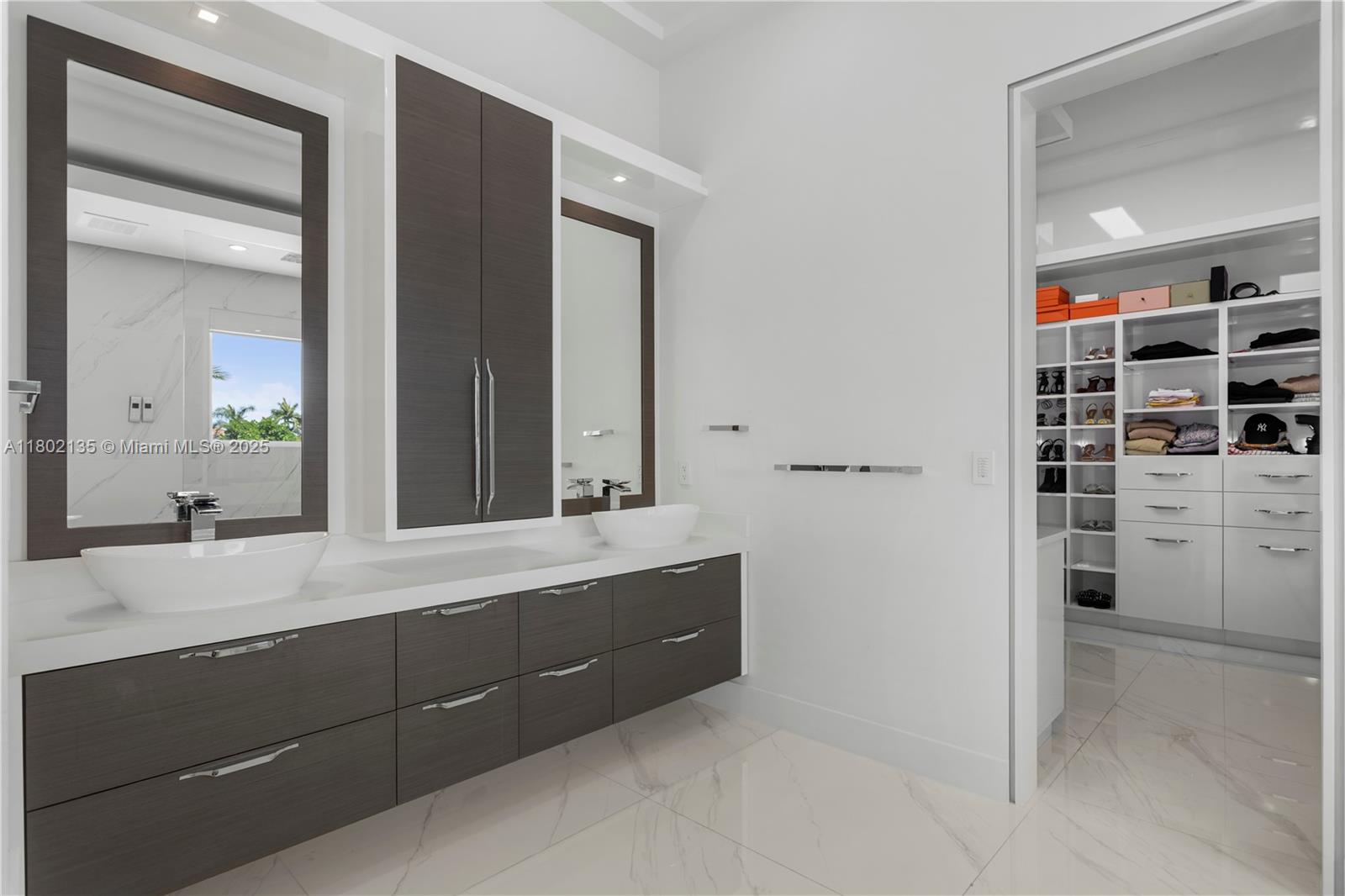 12880 N Bayshore Dr North Miami, FL 33181 12880 N Bayshore Dr North Miami, FL 33181