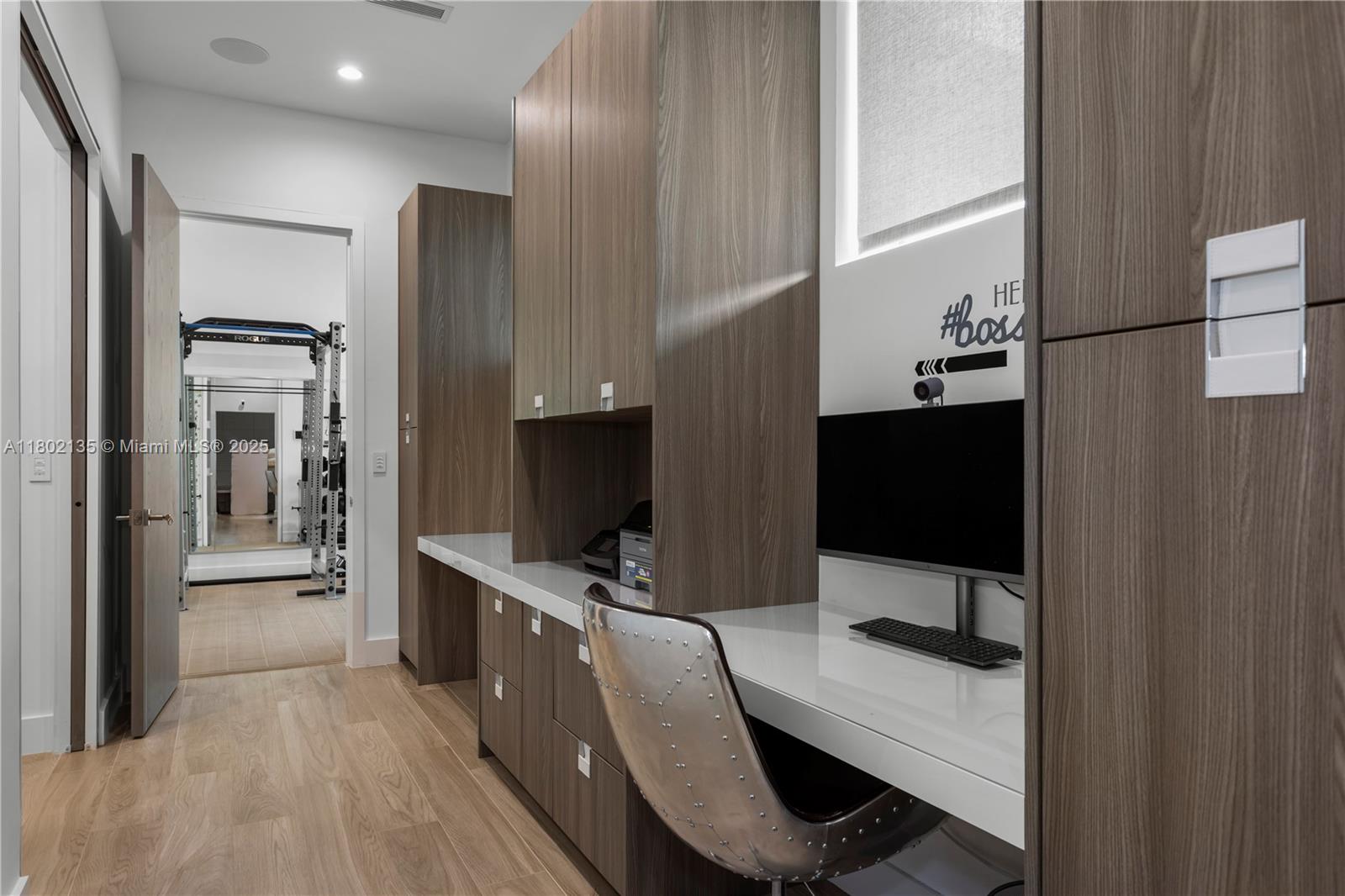 12880 N Bayshore Dr North Miami, FL 33181 12880 N Bayshore Dr North Miami, FL 33181