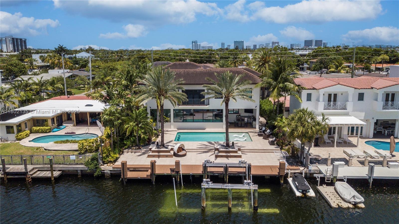 12880 N Bayshore Dr North Miami, FL 33181 12880 N Bayshore Dr North Miami, FL 33181