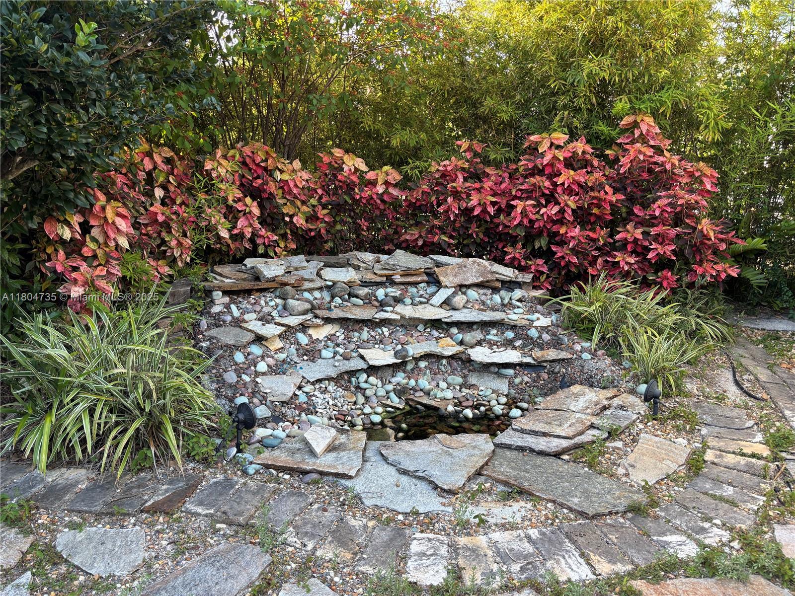 5951 SW 84th St South Miami, FL 33143