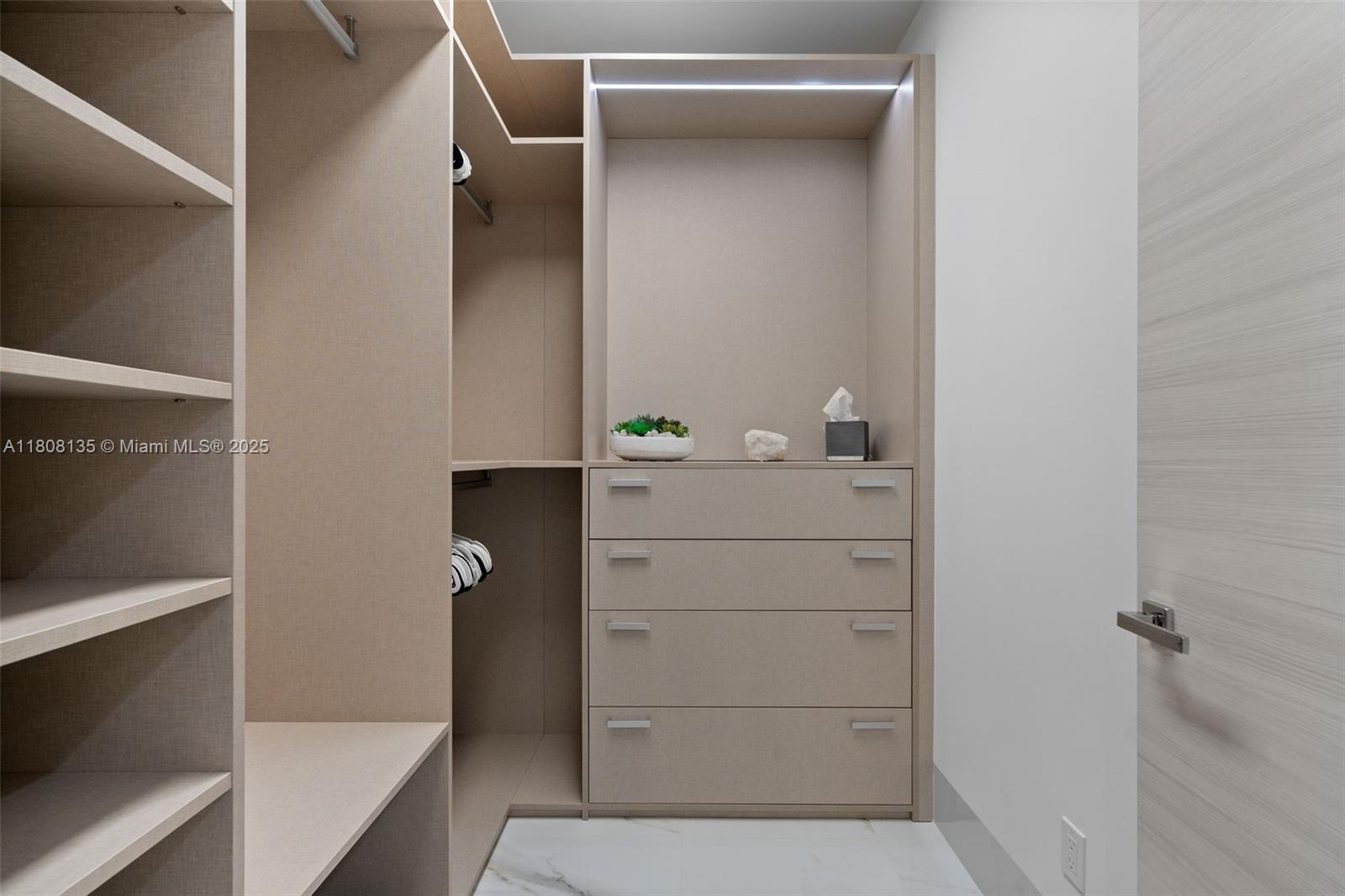 2519 Lucille Dr Fort Lauderdale, FL 33316