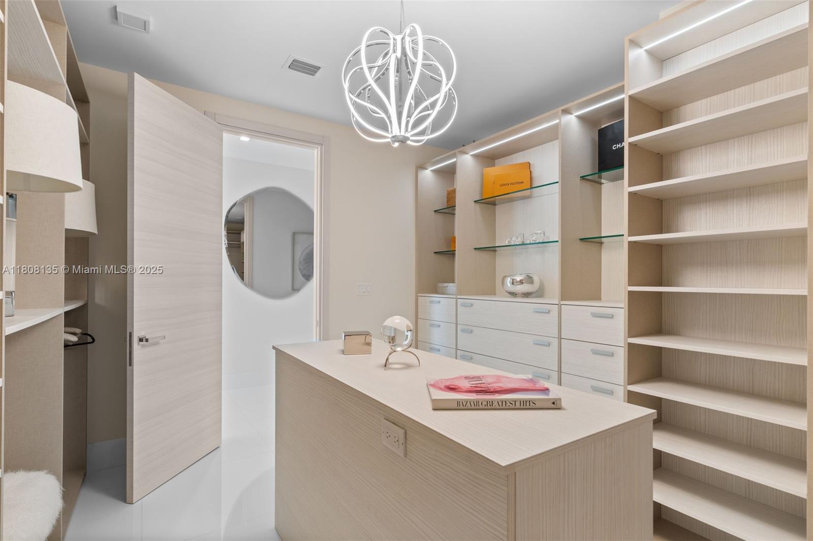 2519 Lucille Dr Fort Lauderdale, FL 33316