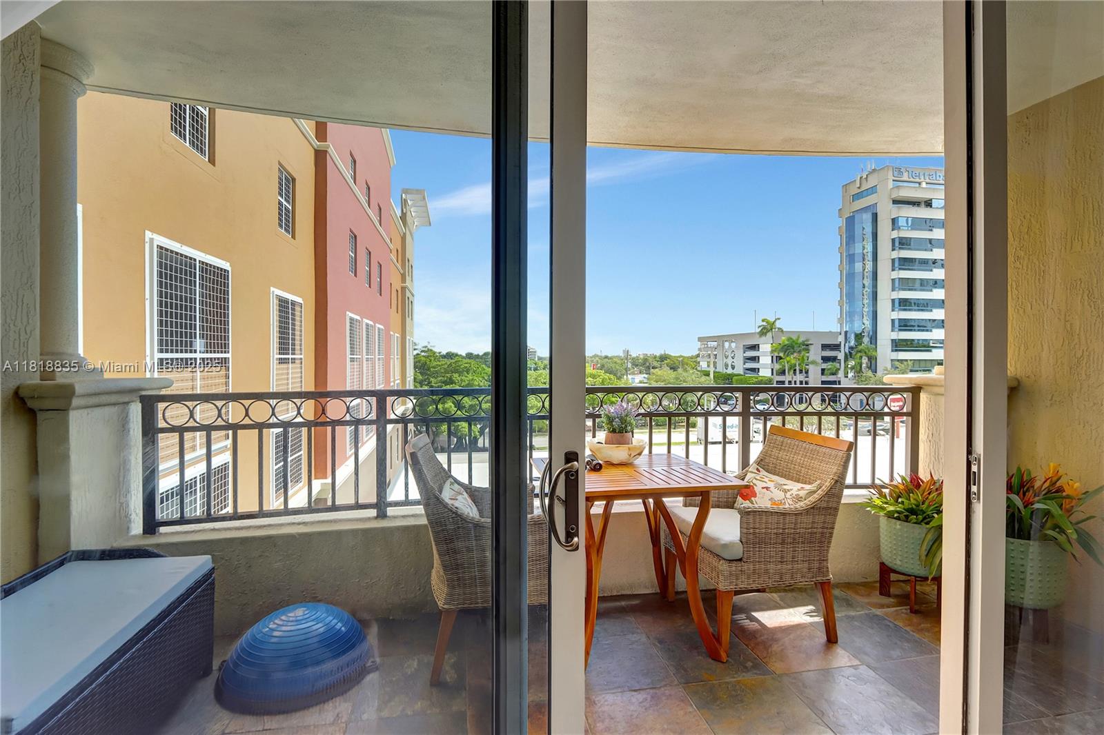image Gables Marquis Condo10