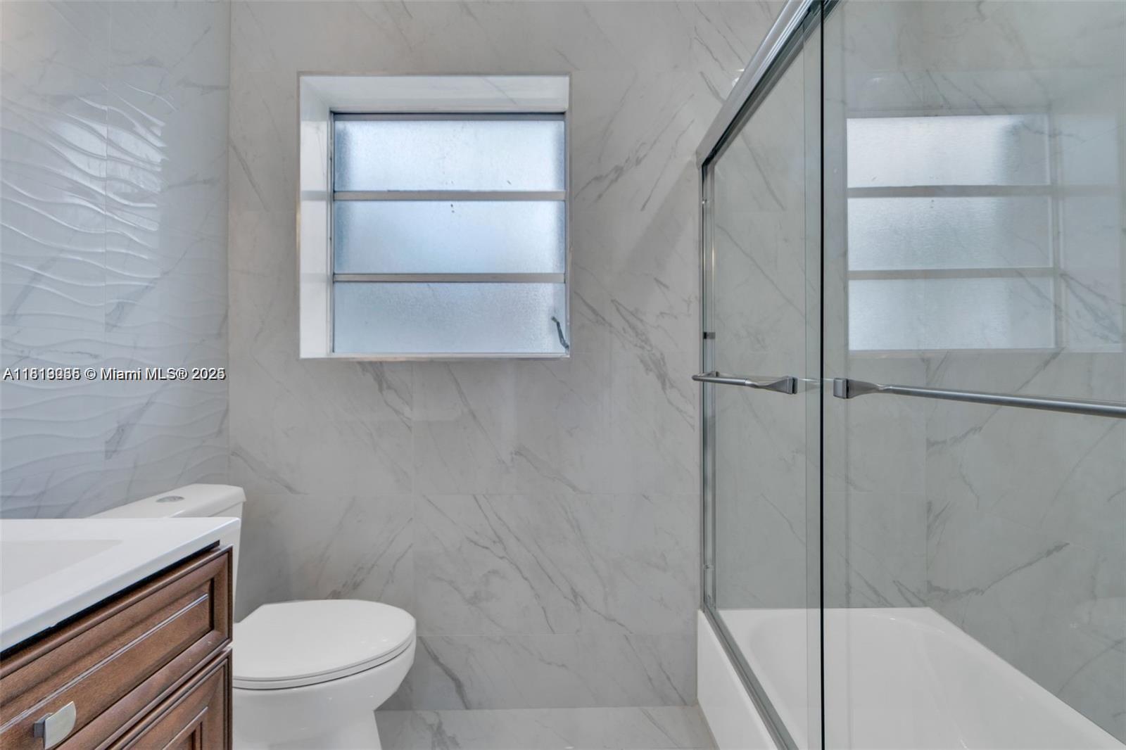 1631 NE 114th St #311,Miami, FL 33181