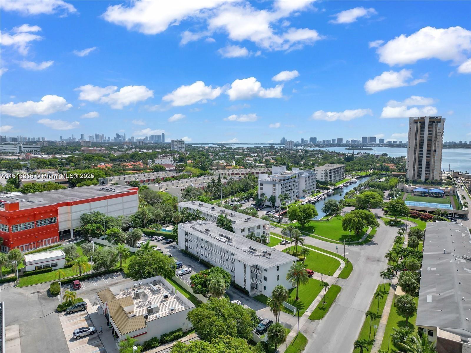 1631 NE 114th St #311,Miami, FL 33181