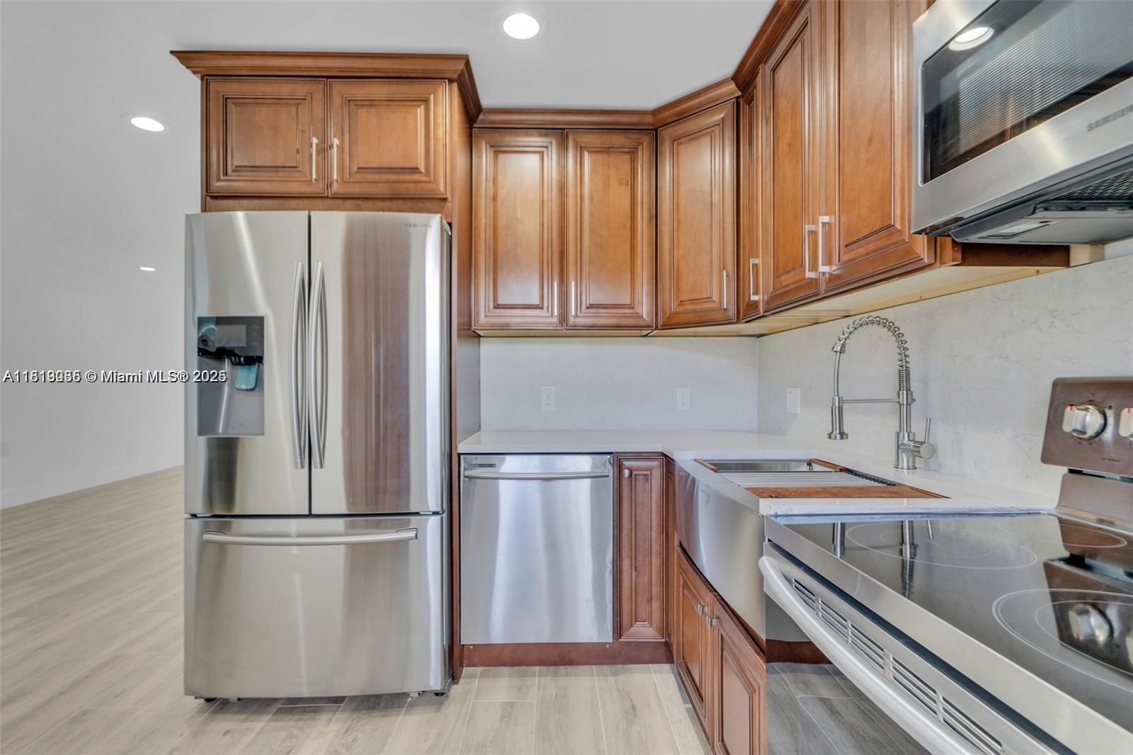 1631 NE 114th St #311,Miami, FL 33181