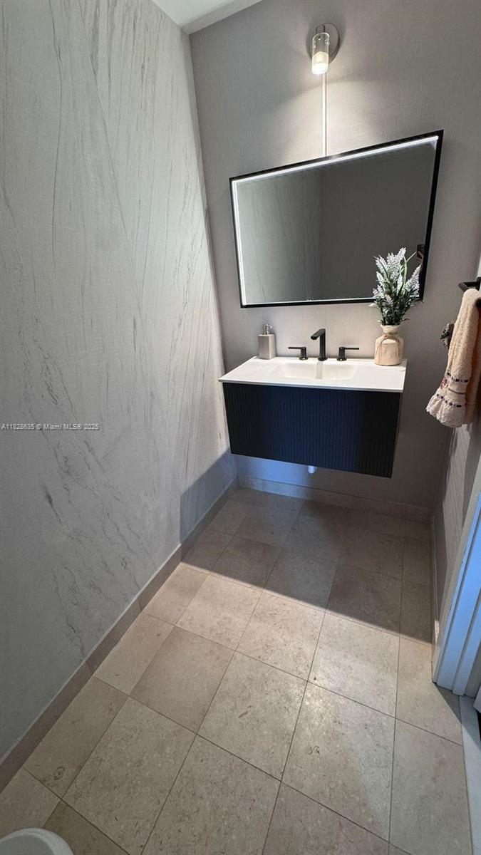 image 1060 Brickell Condo15