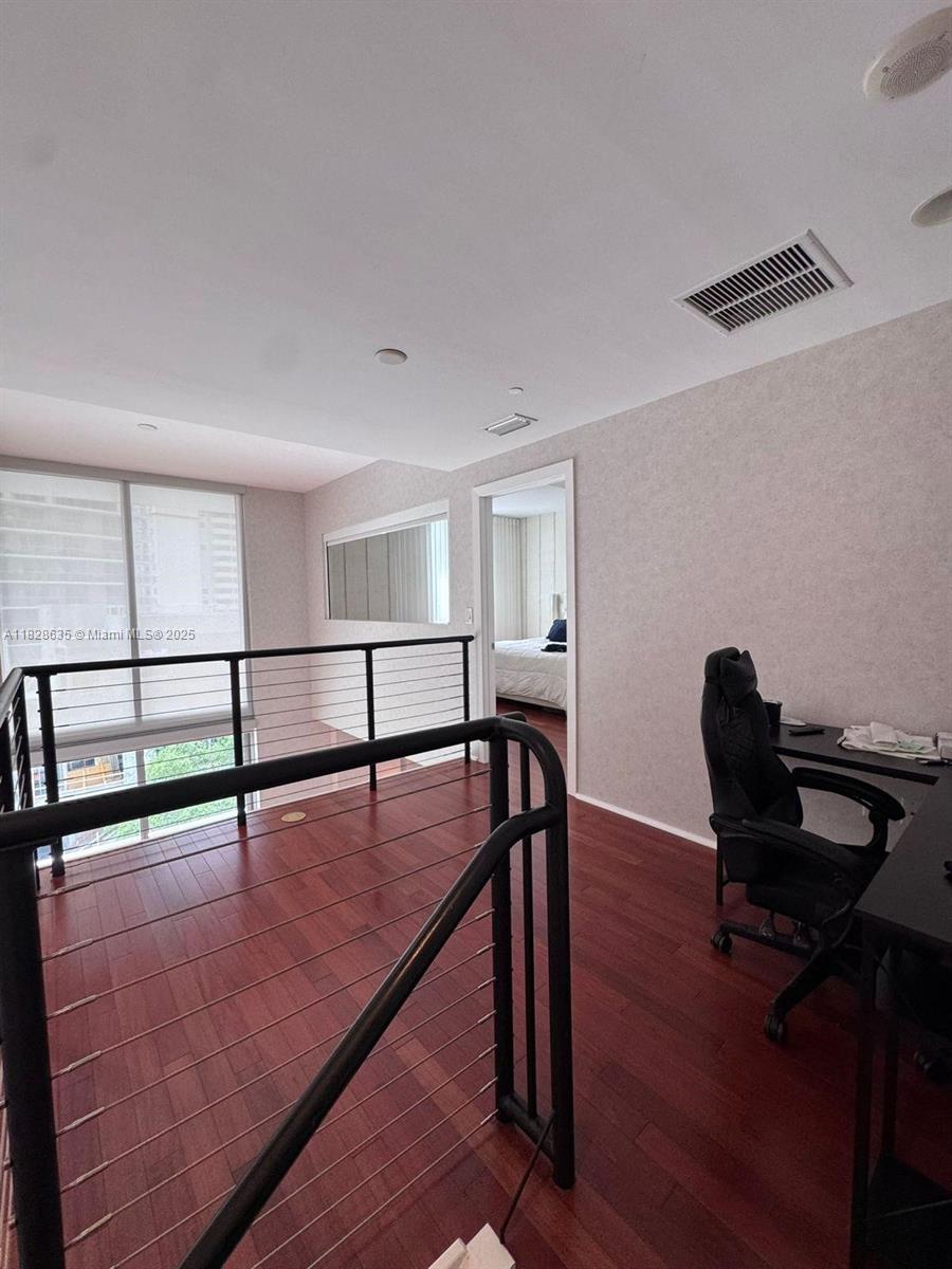 image 1060 Brickell Condo16