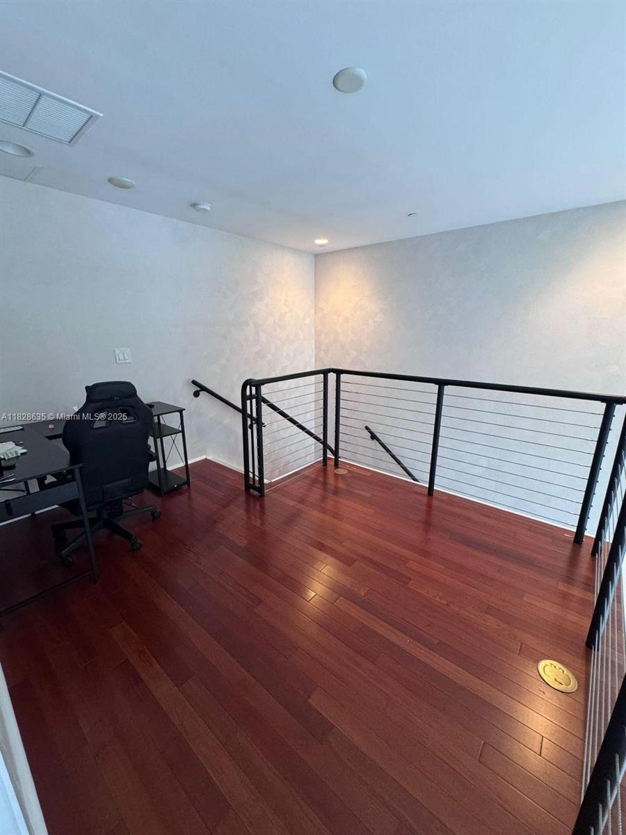 image 1060 Brickell Condo18