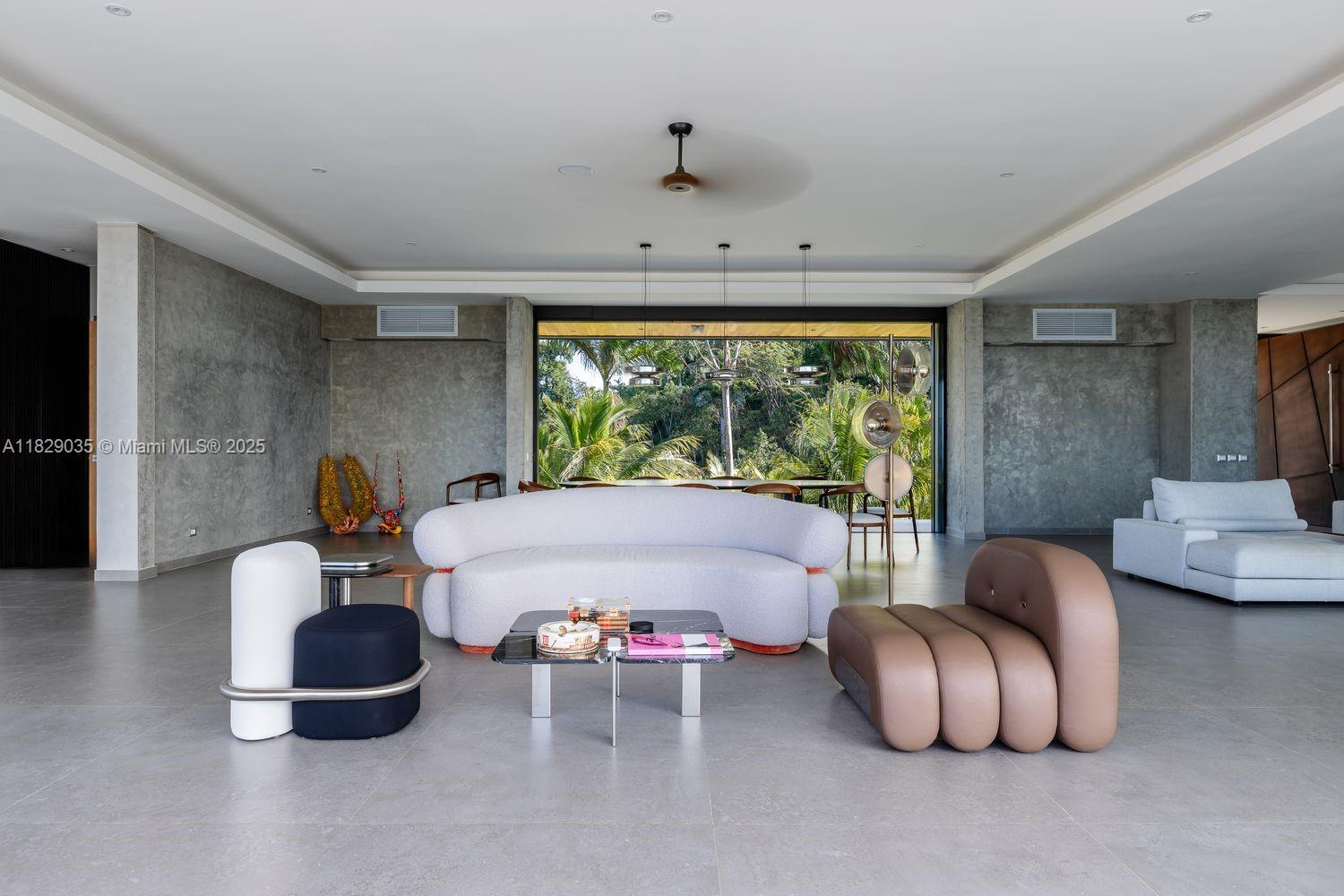 000 8g99+hr Las Terrenas, Dominican Republic Las Terrenas, FL 32000