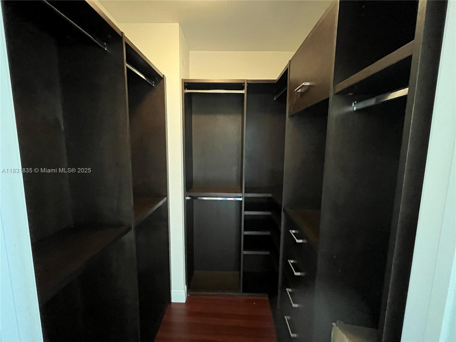 image Blue Condo13