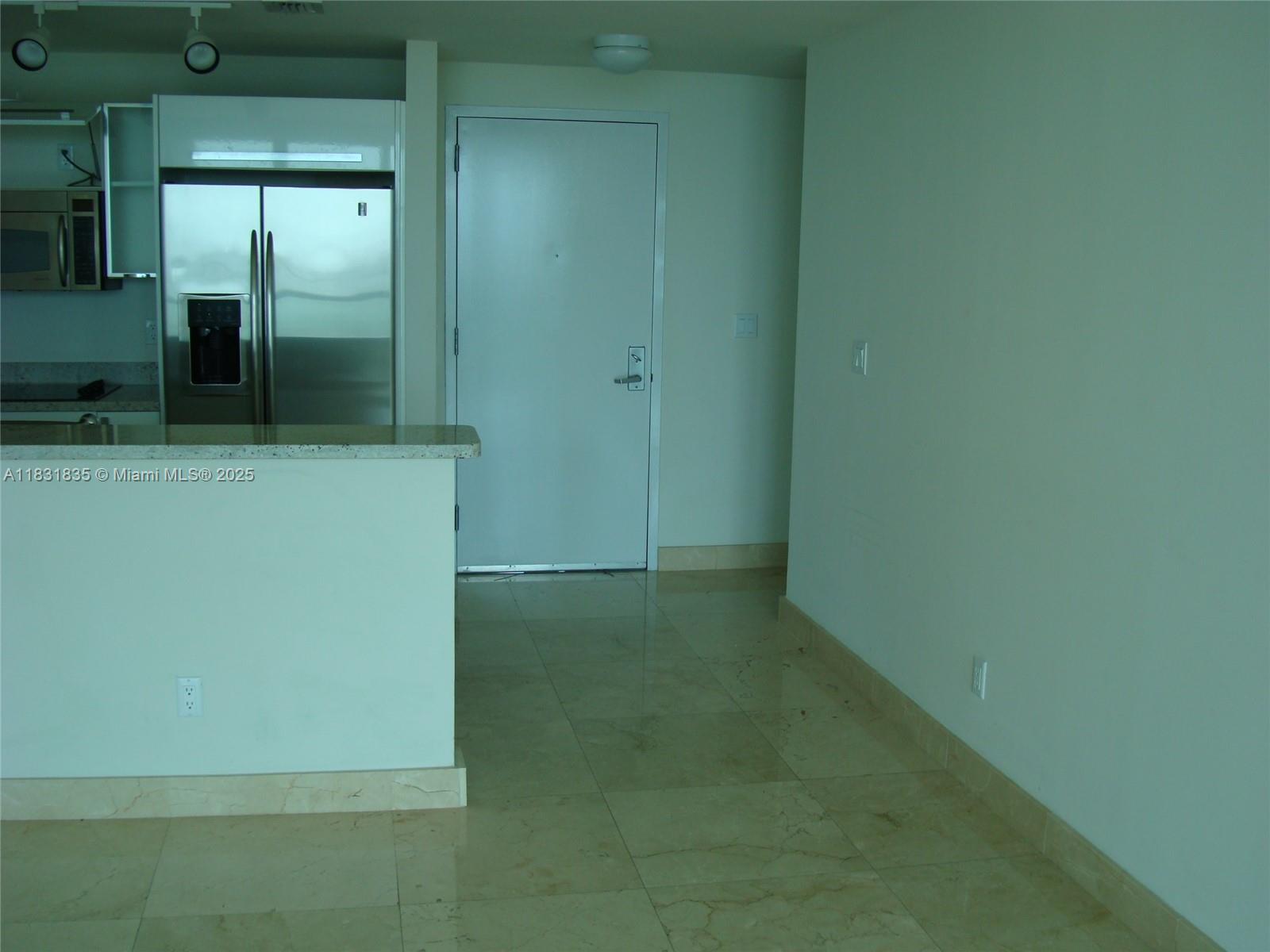 image Blue Condo7