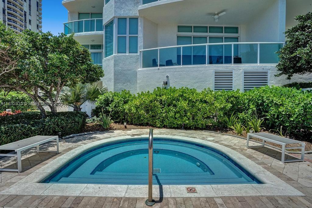 image HAMPTONS SOUTH40