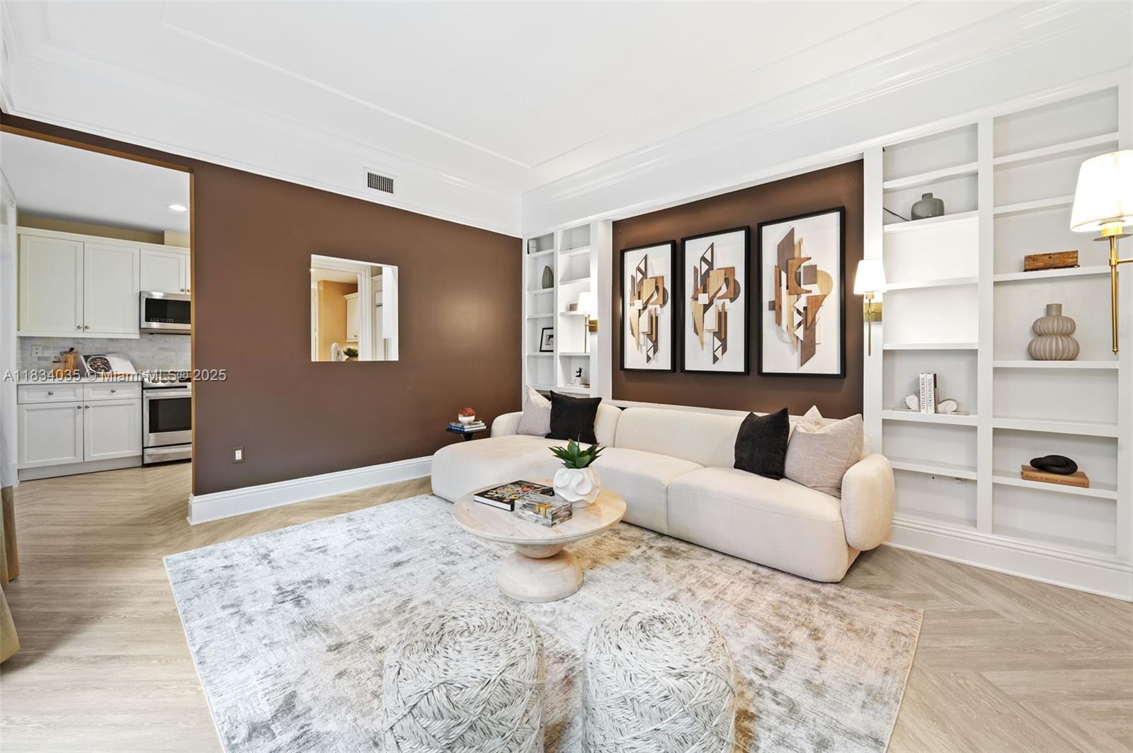 568 Loretto Ave #11 Coral Gables, FL 33146