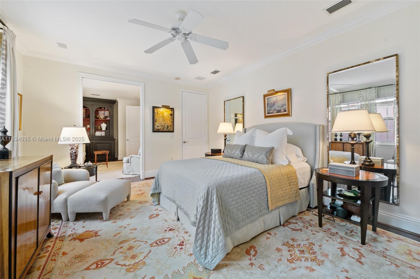 568 Loretto Ave #11 Coral Gables, FL 33146